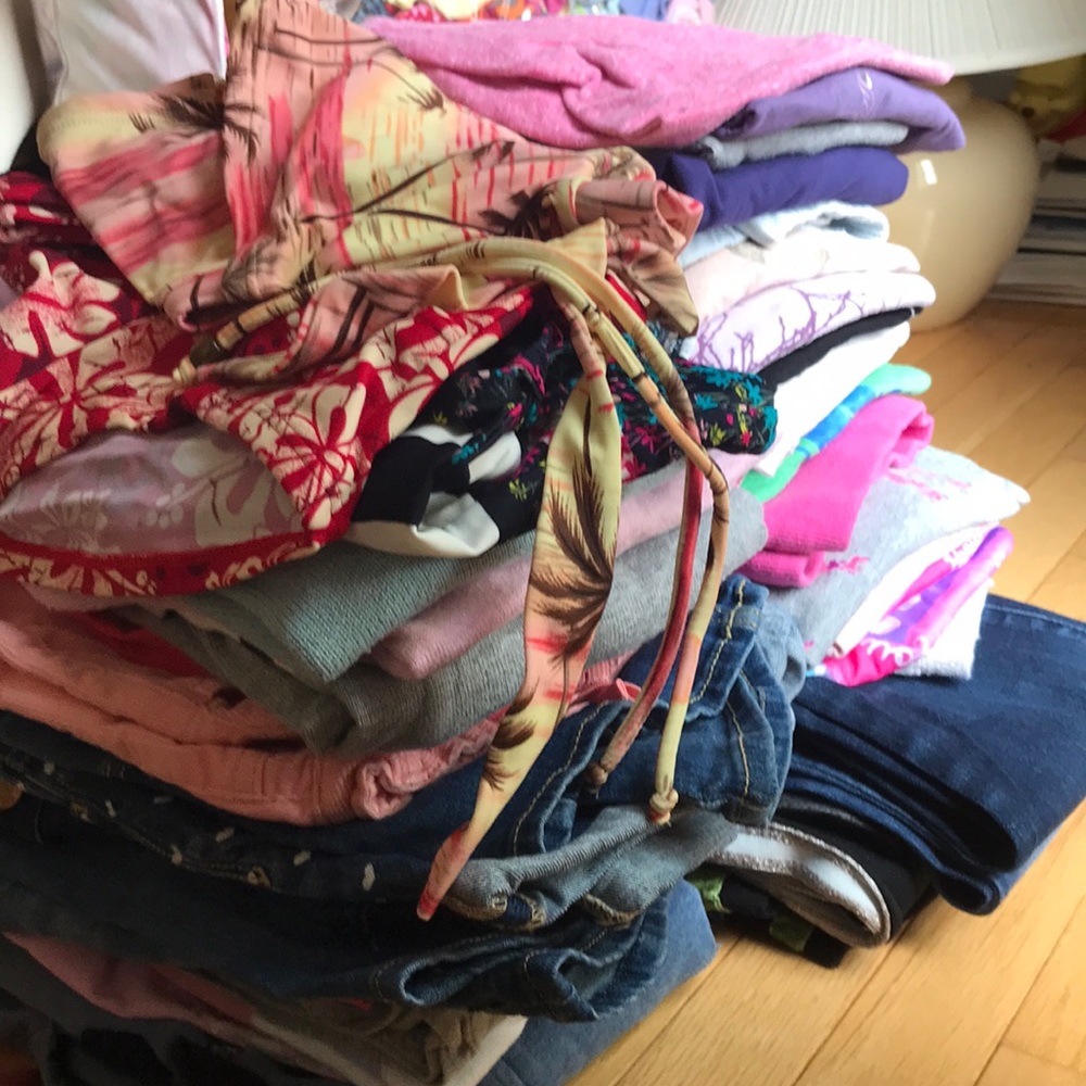 girls clothes 10-12 yrs  old with free 4 pcs bra